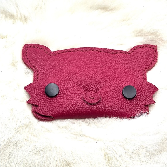 Handmade Leather Fuchsia Fox Wallet - Picture 5 of 5